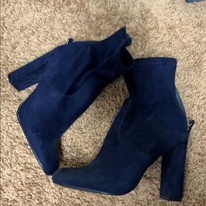 Steve Madden blue suede/velvet heeled boot